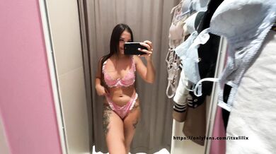 I TRIED NEW LINGERIE AND BECAUSE I WAS SO HORNY I HAD A SQUIRT IN THE FITTING ROOM IN LISBON