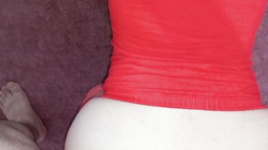 میلف کون گنده تهرونی دوست پسرش واسه تعطیلات عید از شهرستون اومده پیشش و هر شب بهش سرویس مید