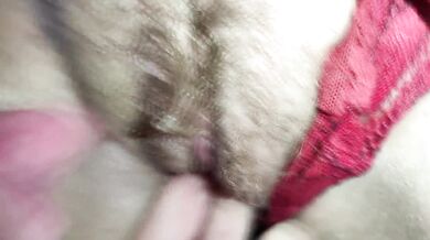 Scoop !! La Mère-Noël est en fait une petite salope avide de sperme !!