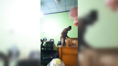 මිනිහා නැති වෙලේ හොර මිනිහව ගෙන්න ගත්තා sri lanka home sex indian home