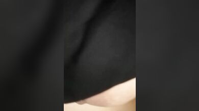 رجعت من السوق هيجانه من كتر الحك فيا