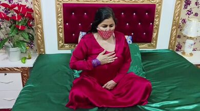 Beautiful Pakistani Madame Masturbation with Sexy Urdu Talks