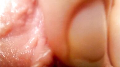 MILF playing pussy and clitoris (EXTREME CLOSE UP) - part.1
