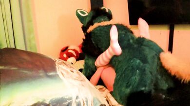 Sucario Pumps Piperthebun with his seed missionary