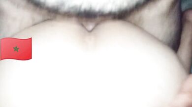 سكس عربي) (تبعني جاري فالدروج ودخل لبيتي خشا فيا زب وجابو فوق طرمتي شبعني حوا ))