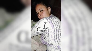 تعود صديقتي المفضلة إلى المنزل ونمارس الجنس العنيف وهي تفعل ذلك بي مثل العاهرة????????????????/porno maroc