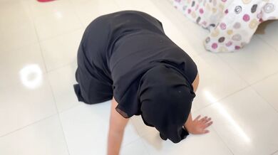 Fucking A Beautiful Maid In Egypt!