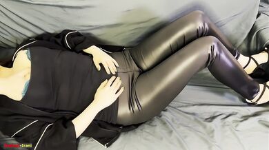 خانوم مطلقه را راضی کردم به جای کرایه بالا ... سکس داستانی قسمت دوم.مکالمه زیاد milf irani