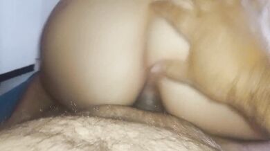 Me encanta meterle la verga por el ano a mi vecinita