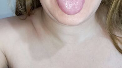 زن داییش میگه قربون کیرت جرم بده با صدا ببینید - Hot milf wants dick