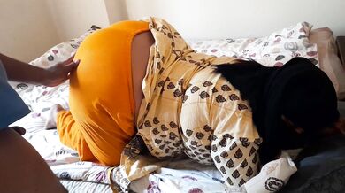 مصر مفلس STEPMOM الساخنة يتيح لي استكشاف كل من نقاط المتعة لها نائب الرئيس الشرج - Egypt