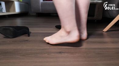 Her sore feet and toes need a lot of attention (BIG feet, high heels, hurt toes, ginger feet, soles)