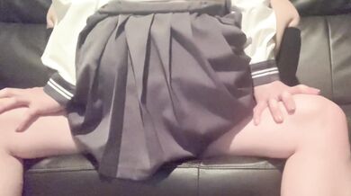 【中出し】パンチラセーラー服コスプレ