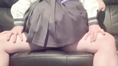 【中出し】パンチラセーラー服コスプレ