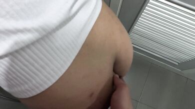 مغربية تتناك في مرحاض مقهى - سكس عمومي أح أح تحب ذالك