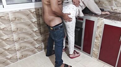 Moroccan jalaba hijab hardfuck ???????? كليانة مولات جلابة أو زيف مشيت نصايب ليها فران شداتني باش نحويها