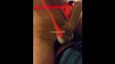 مستريس عربية مغربية جعلت عبدها الديوث يجلس على القضيب كالفتاة و هيا مستمتعة بذلك