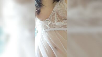 【スマホ撮影】エッチな美人奥さまが手コキ&足コキで発情♡バックで突かれまくって連続アクメ！（人妻／四十路／個人撮影／脚コキ／オナニー／乳首舐め／フェラ／ランジェリー／着衣／コスプレ／騎乗位）