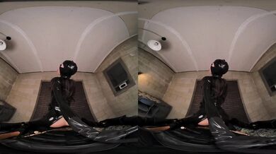 Kylie Rocket As CATWOMAN Knows How To Make BATMAN Cooperative in THE LONG HALLOWEEN XXX VR Porn