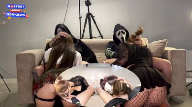 Хеллуинская Оргия Групповой Секс AlexaMills feat SKINLOVERS без регистрации