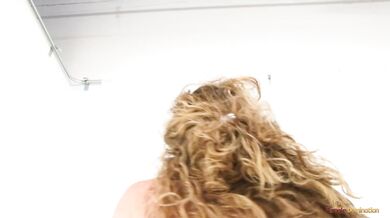 Nerdy wife with tattoos gets penetrated by a BBC while her husband watches