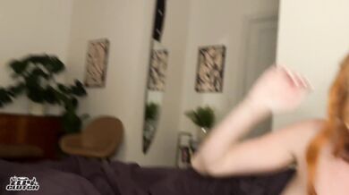 Sharing a bed with my sister's best friend (creampie)