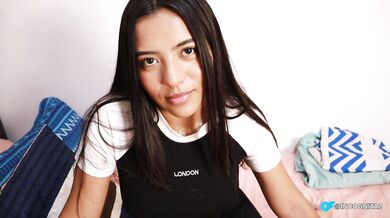 mi vecina recibe mi leche en su coño