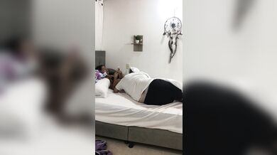 oral sex to my horny friend she asks me to lick her pussy