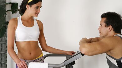 Models sex ingym room