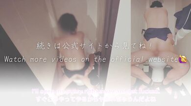 [Halloween pick-up game]"No, my friends are coming!"cosplay girls fucked in the club's toilet.