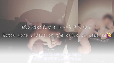 [Halloween pick-up game]"No, my friends are coming!"cosplay girls fucked in the club's toilet.