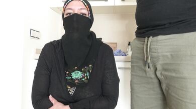 Une réfugiée syrienne réalise son premier porno en France