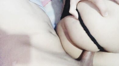 كنت ناعسة وبانتلو فيا حواني من الطبون/kont na3sa bantlo fia hwani men tabon