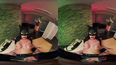 Busty Babe Clea Gaultier As CATWOMAN Needs Lesson In Domination VR Porn