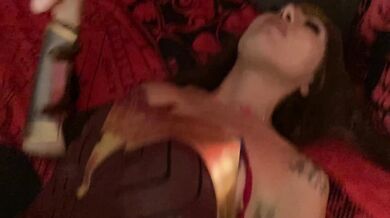 Wonder woman can do wonder blowjobs