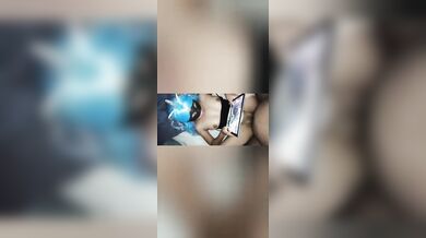 juega vídeojuego (CoD) mientras le meten la verga