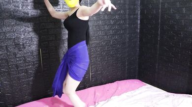 اول فيديو ليا انا وبرقص لحبيبى علشان ينيكنى اتفرج على رقصى لو عجبكم حنزلكم باقى الفيديوهات