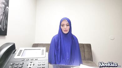 Hijab Girl Fucked For Immigration Papers