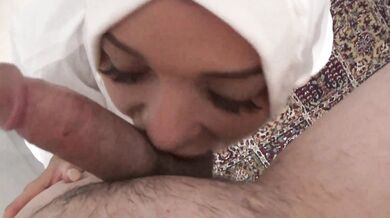 شرموطة مصرية لبن تتناك واحلى اهات وشرمطة - Horny Egyptian Sex