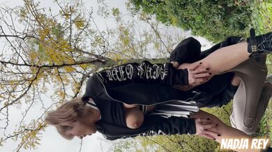 CHEERLEADER Fucks on the STREET and swallows the SEMEN